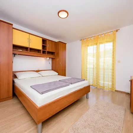 Apartments Padovan Banjol Esterno foto
