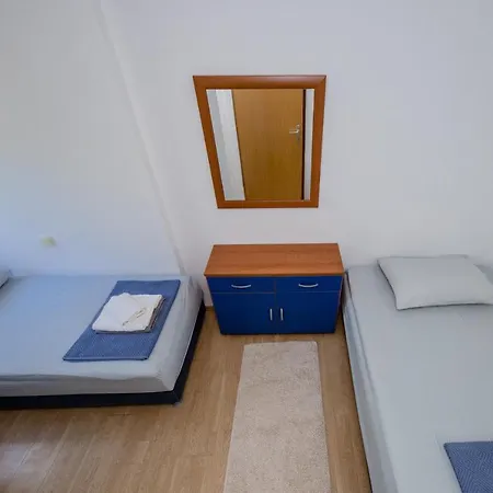 Apartments Padovan Banjol Esterno foto